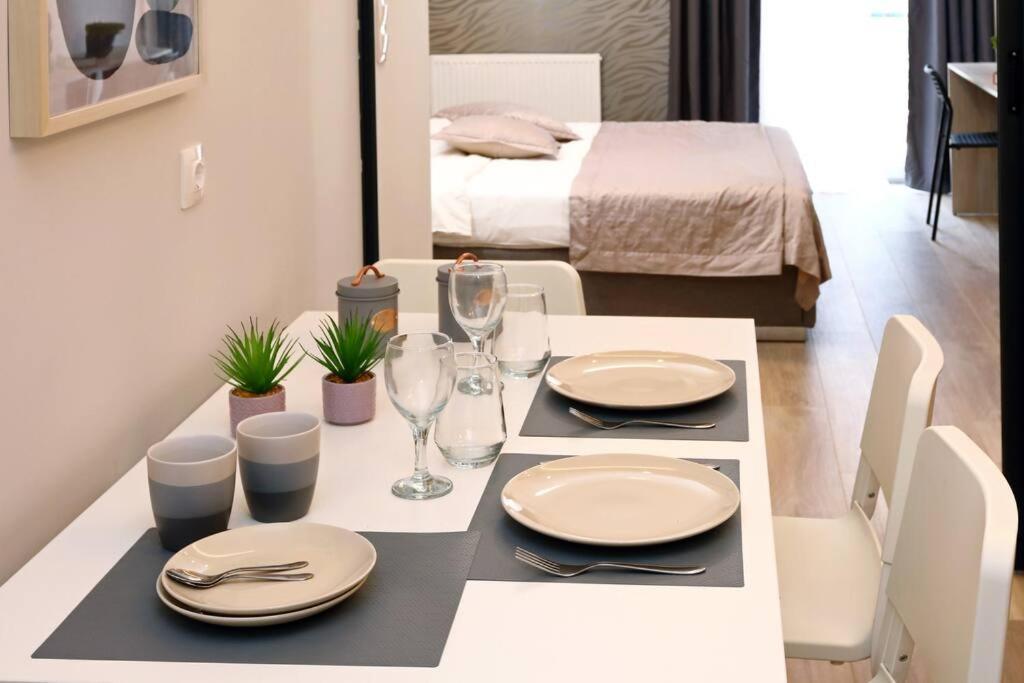 Egnatia Downtown, Urban Apartments B Thessaloniki Exterior foto